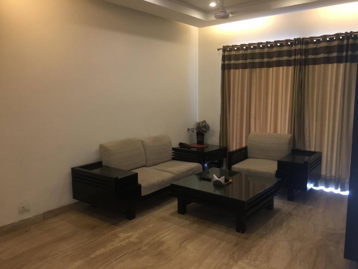 Hotel Vipul Grand 구르가온 외부 사진